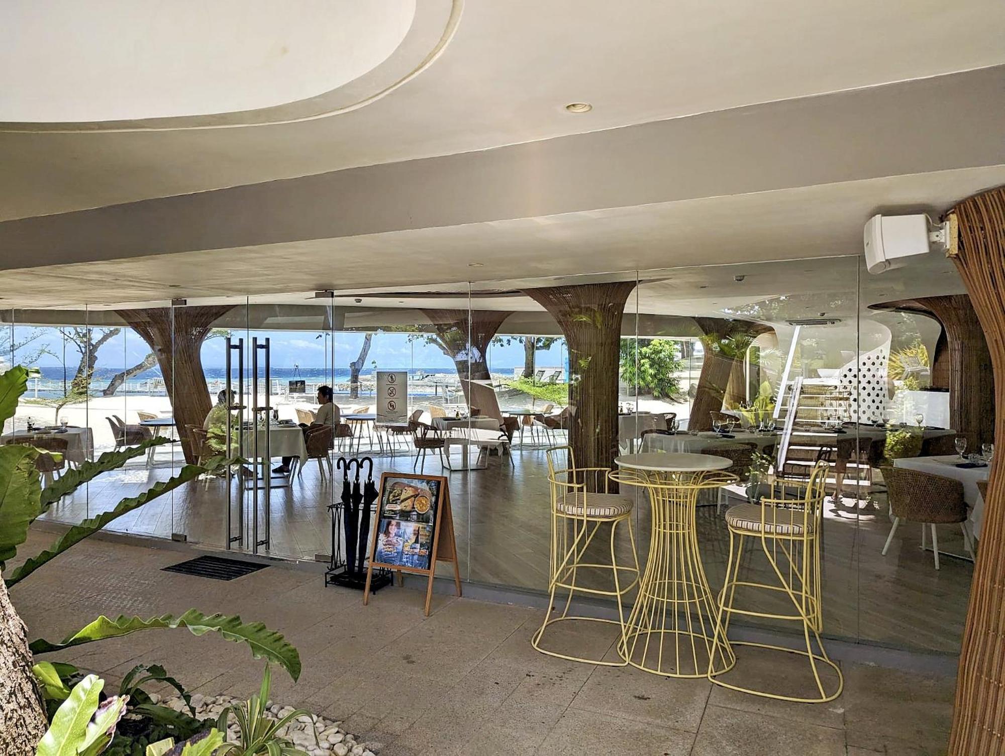 Dominiks Quite And Elegant Studio Ocean View Pool At Tambuli Resort High Floor Lapu-Lapu City Bagian luar foto