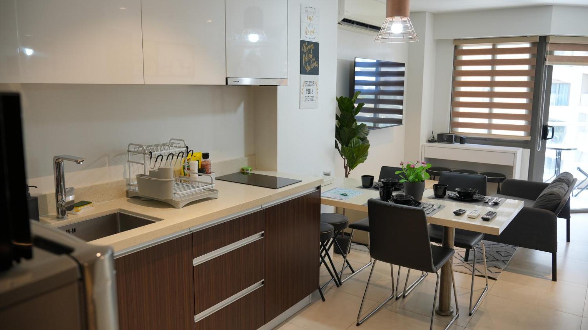 Dominiks Quite And Elegant Studio Ocean View Pool At Tambuli Resort High Floor Lapu-Lapu City Bagian luar foto