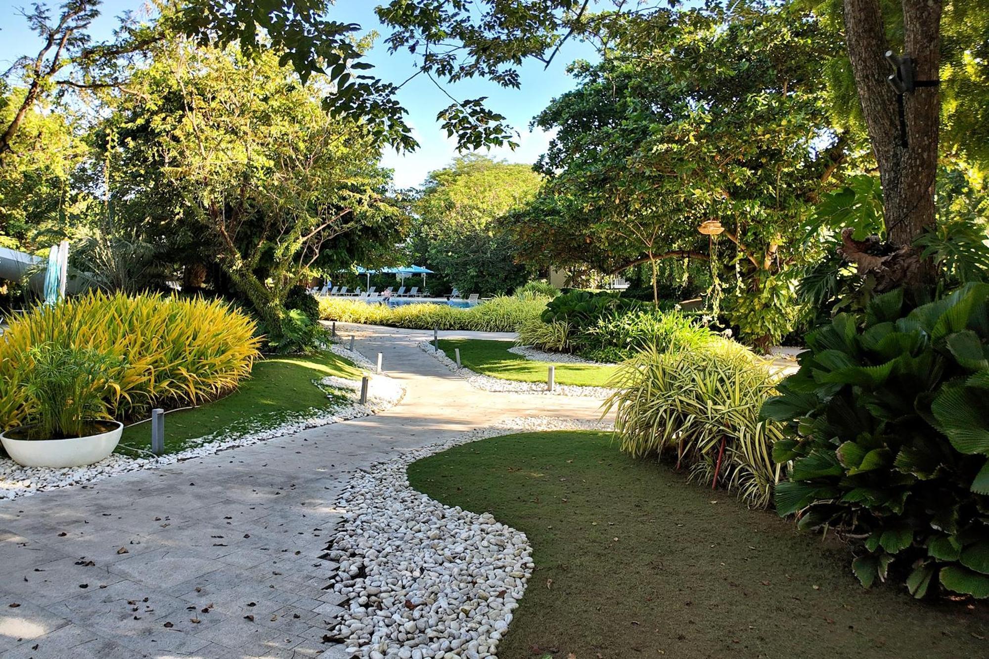 Dominiks Quite And Elegant Studio Ocean View Pool At Tambuli Resort High Floor Lapu-Lapu City Bagian luar foto